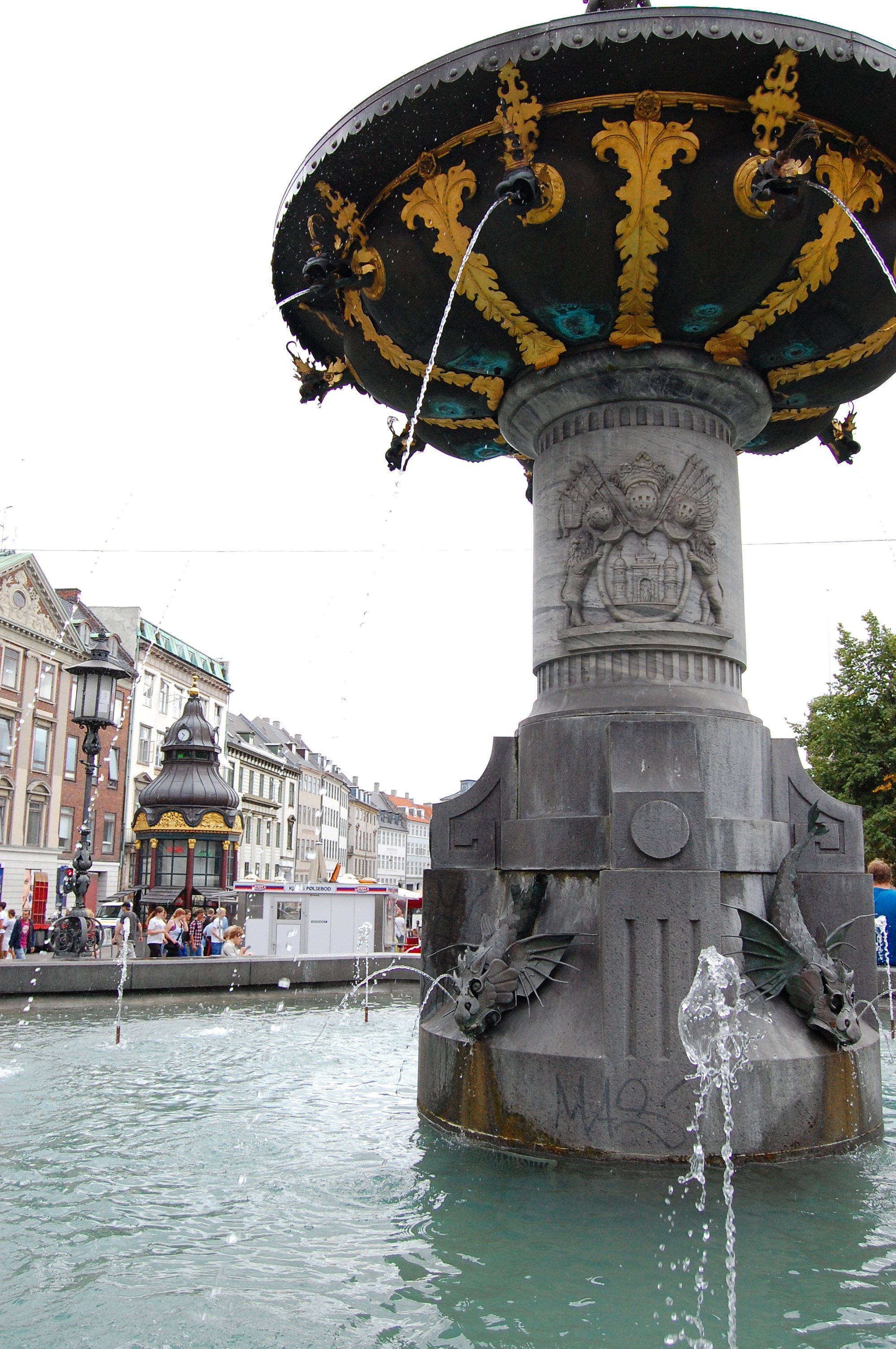 city square fountain